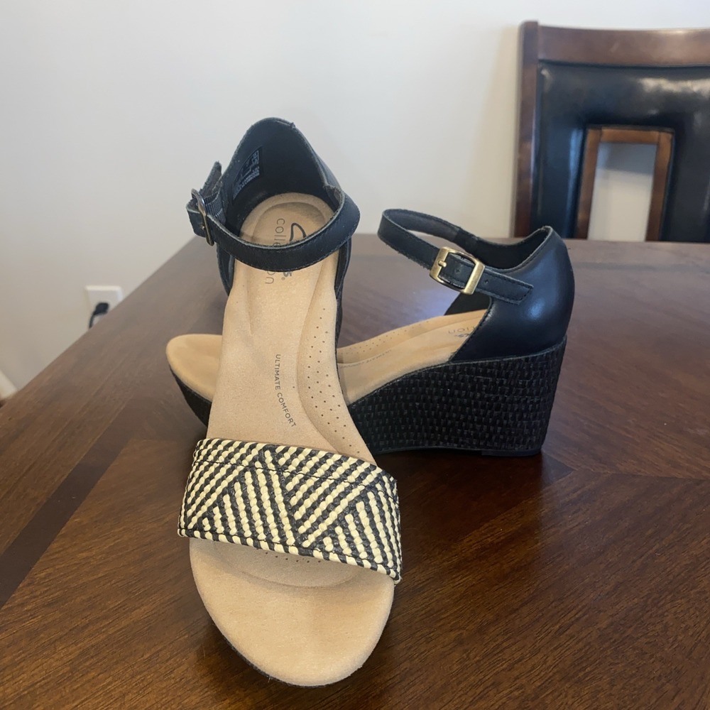 Clarks Collection Ultimate Comfort Woven Raffia Wedge Sandals‎ Black Cream 6.5
